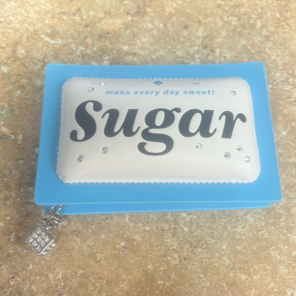 Make Every day sweet! Kate Spade wallet